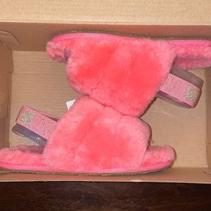 NIB Ugg Fluff Yeah Slides